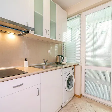 Apartment & *